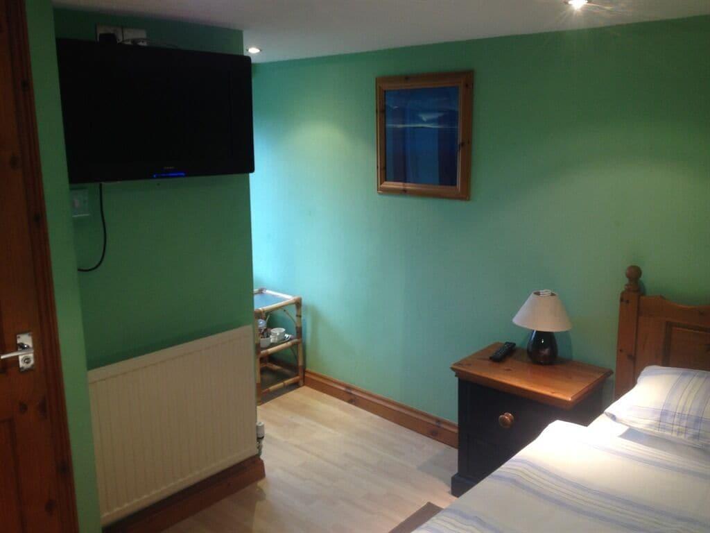 Quicksilver Mail Yeovil Esterno foto
