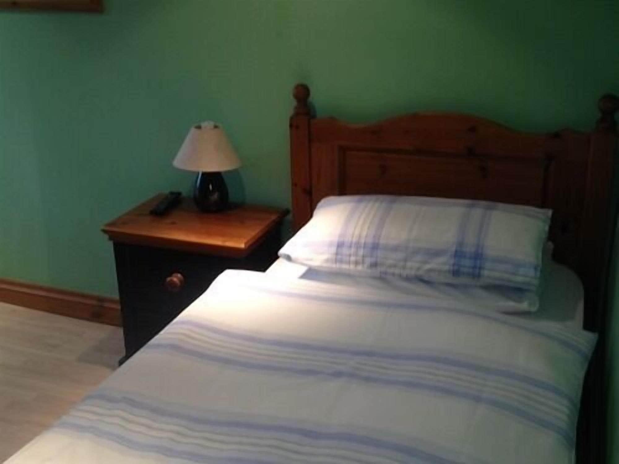Quicksilver Mail Yeovil Esterno foto